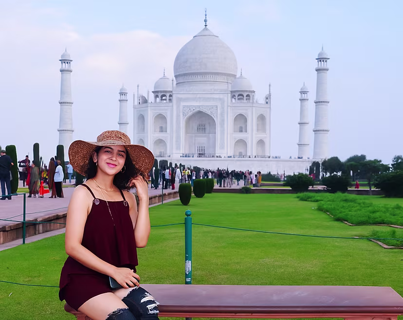 Colorful Costume Dance